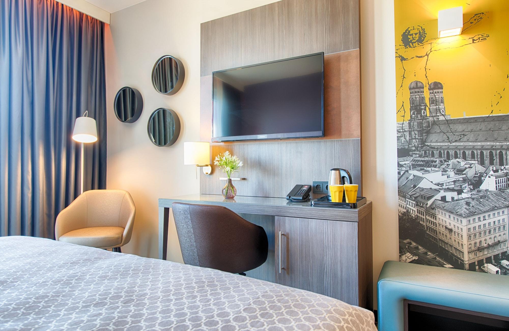 Отель Leonardo East 4*