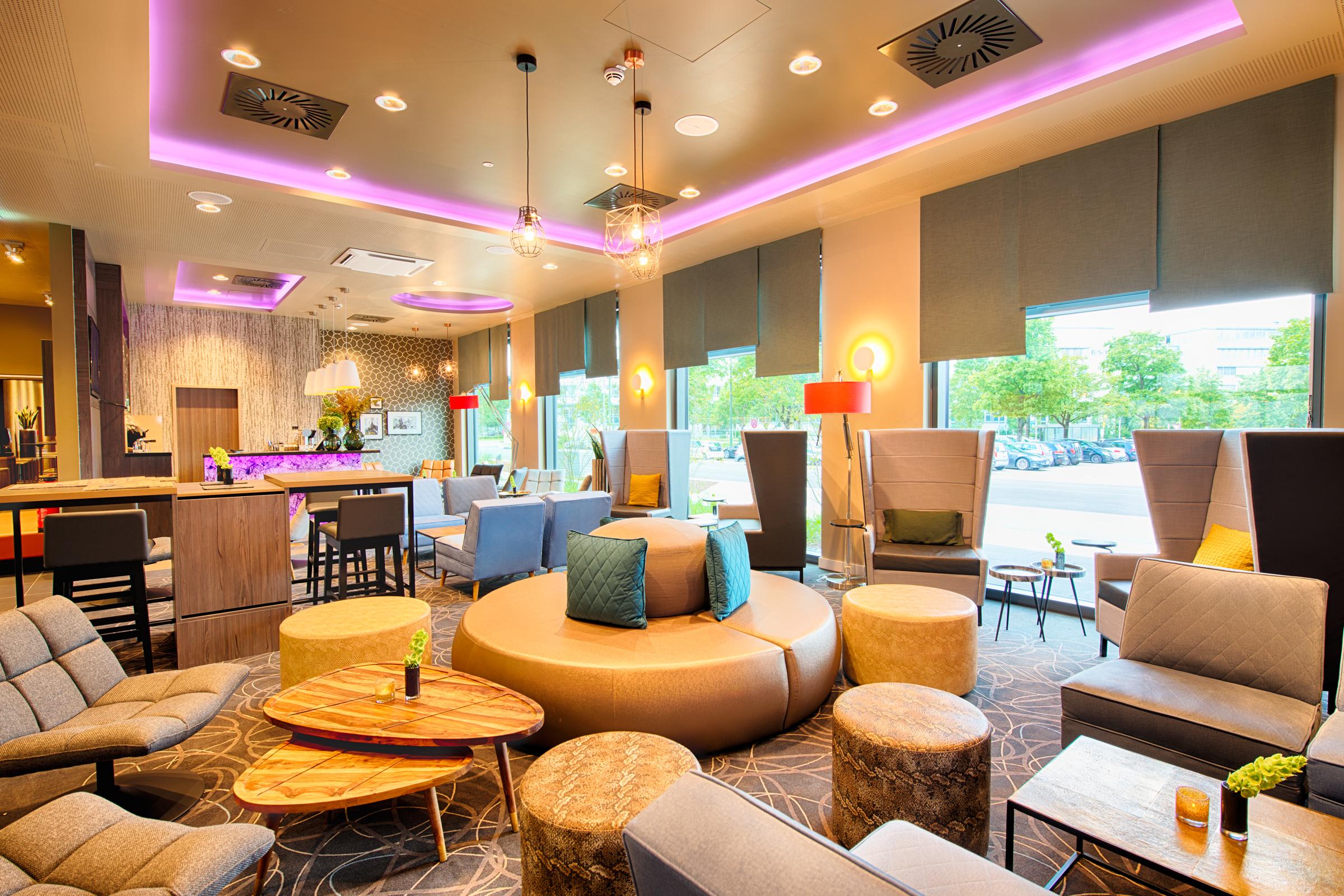 Hotel Leonardo East 4*